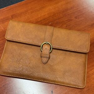 Universal thread pouch wristlet // 110538